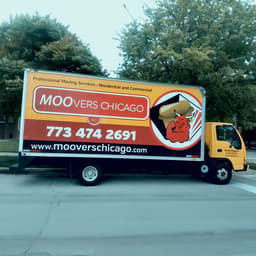 MOOvers Chicago logo